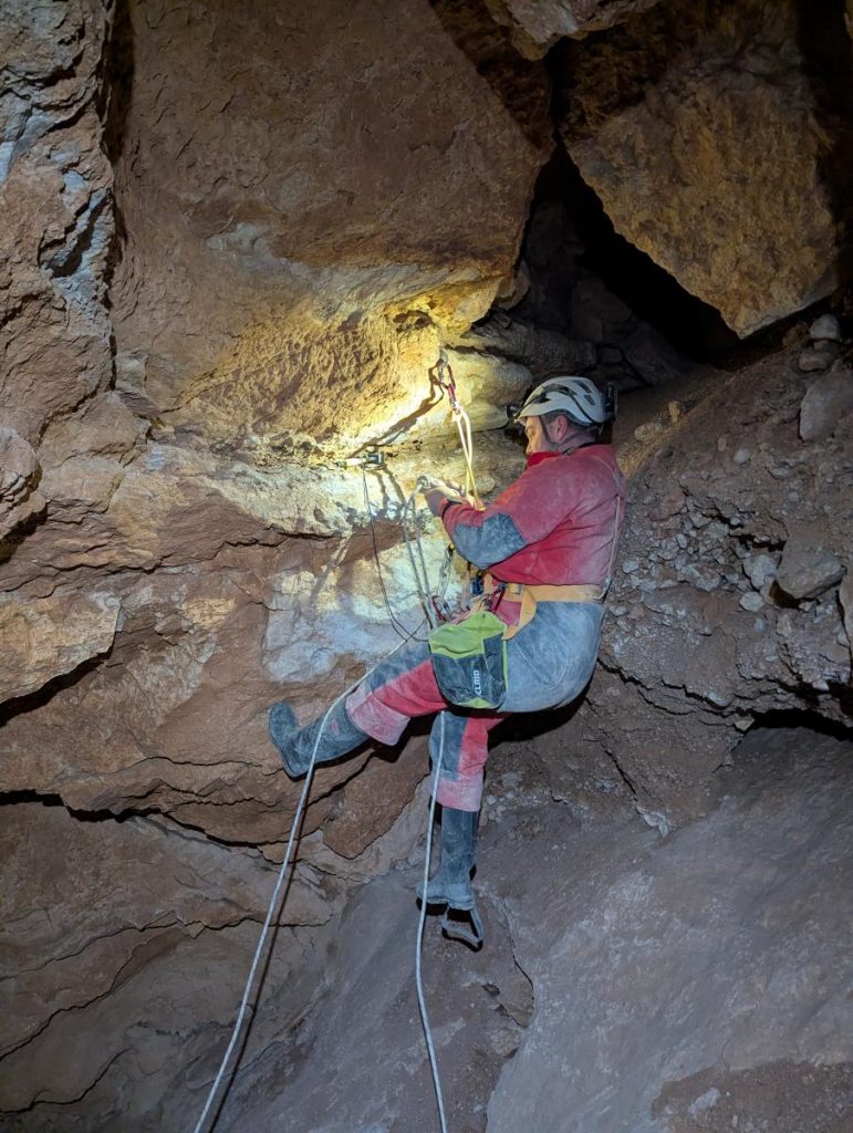 Sicherung vor bröckeligem Versturz