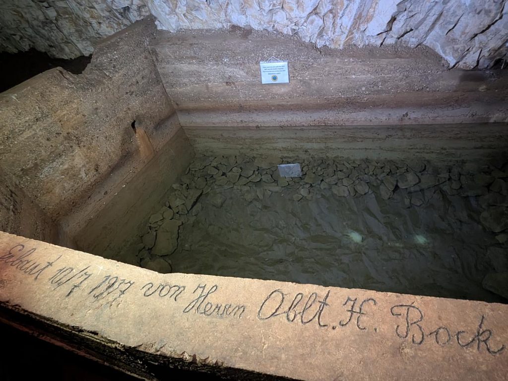 Der Herr Bock hat sich überall verewigt.