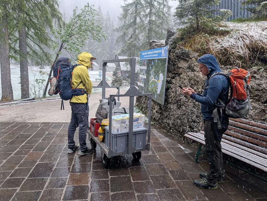 Anreise bei bestem Höhlenwetter